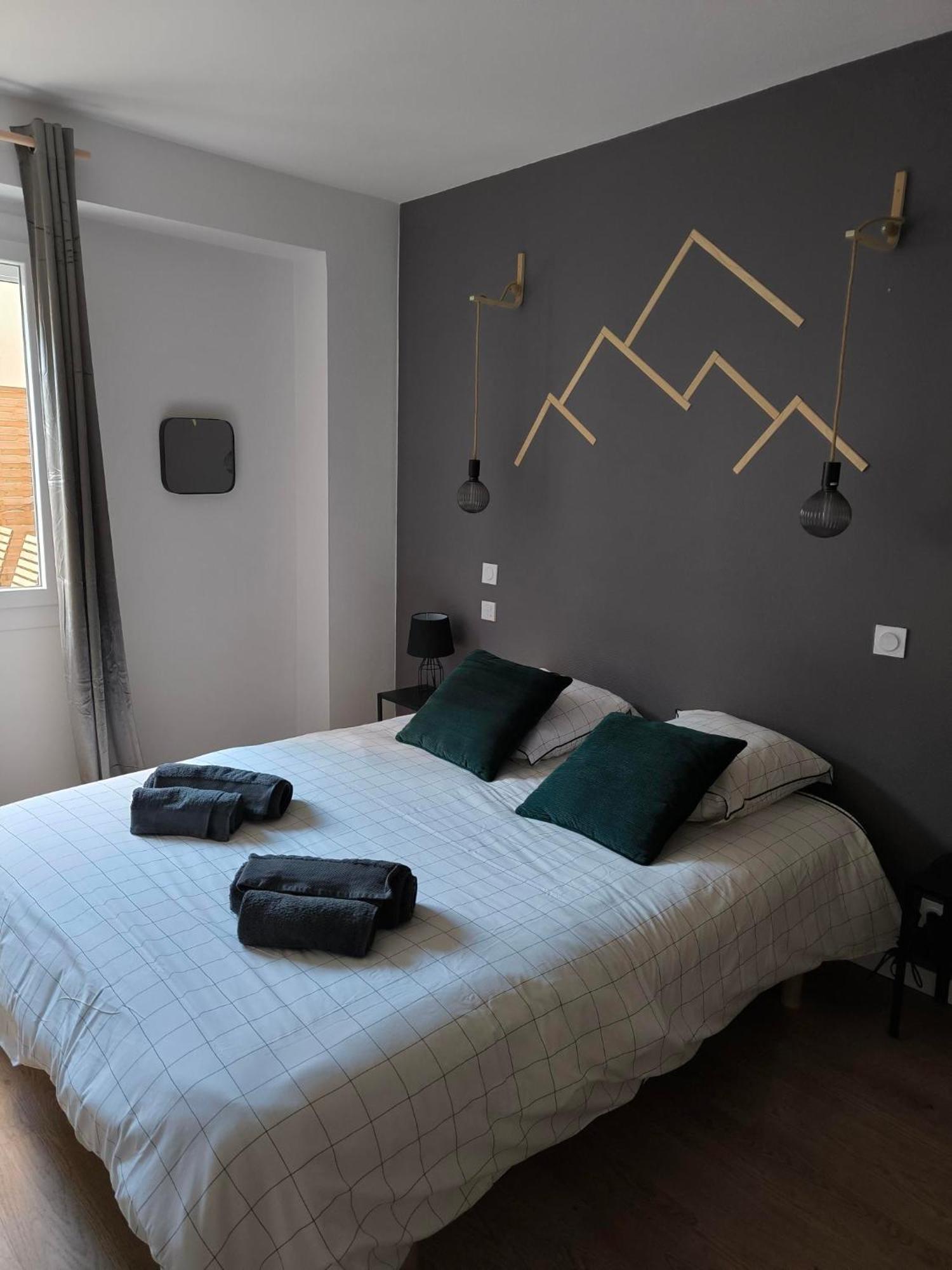 Lodge Loupau Maga Bagneres-de-Luchon Exterior photo